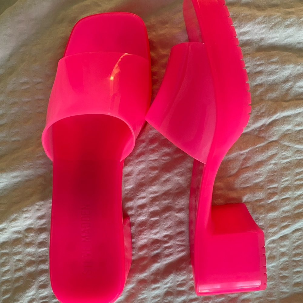Steve Madden Hot Pink Harlin Sandals